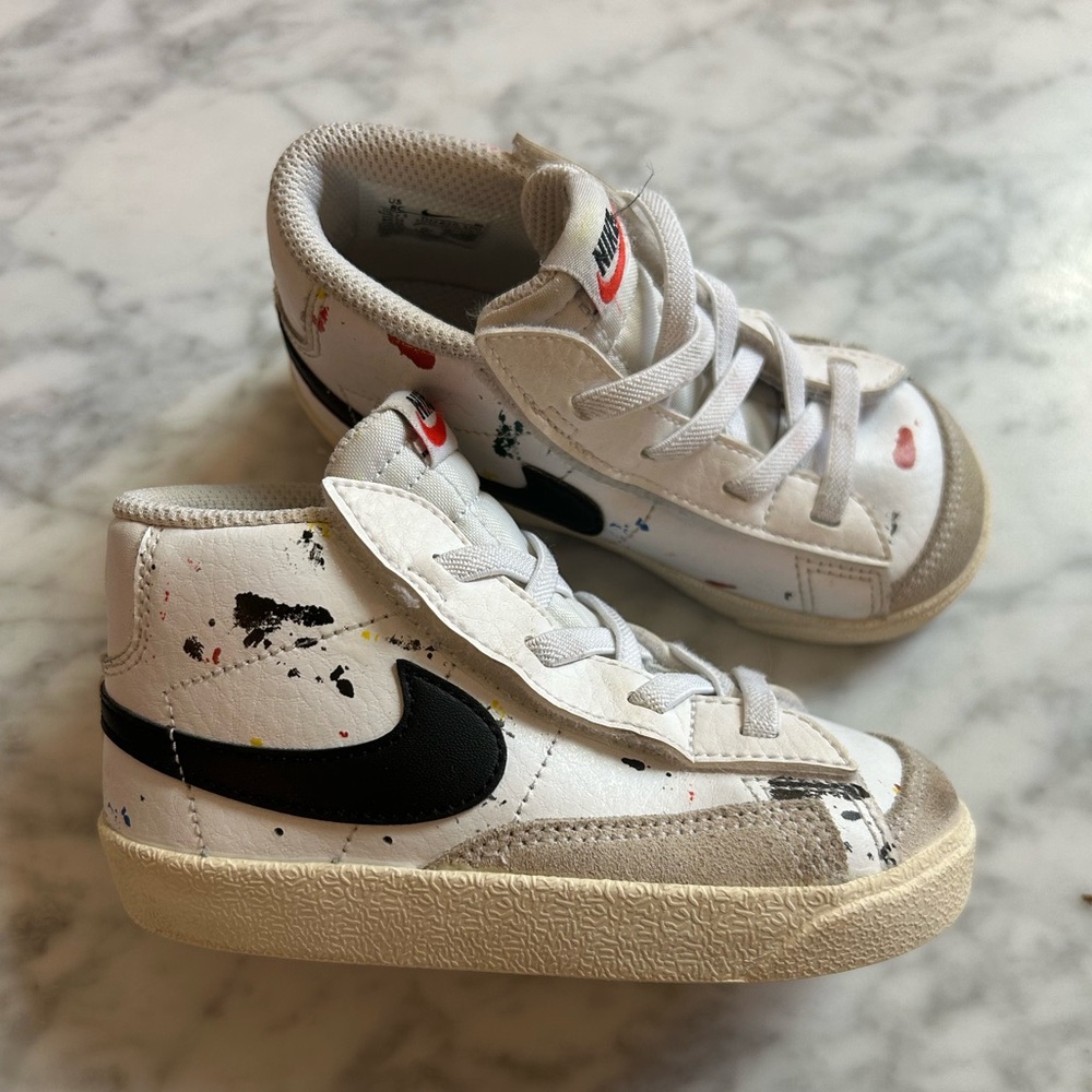 Nike Blazer splatter paint - kids size 8